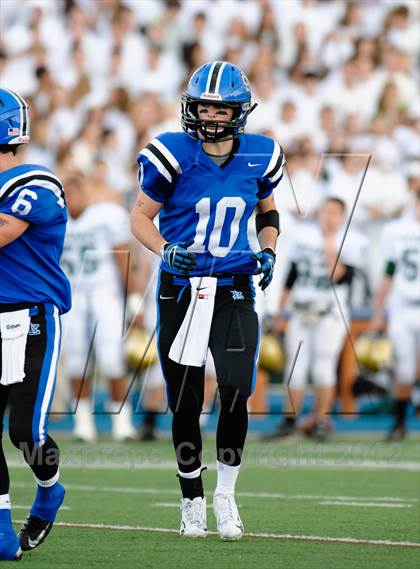 Thumbnail 2 in Boylan vs. Lake Zurich (IHSA 7A Quarterfinal) photogallery.