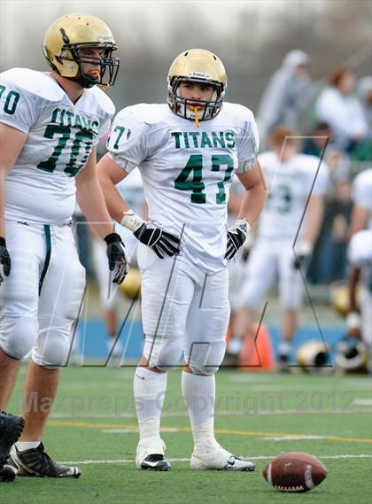 Thumbnail 2 in Boylan vs. Lake Zurich (IHSA 7A Quarterfinal) photogallery.