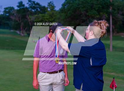 Thumbnail 2 in UIL 1A Boys Golf Awards photogallery.