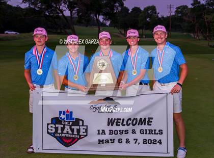 Thumbnail 1 in UIL 1A Boys Golf Awards photogallery.