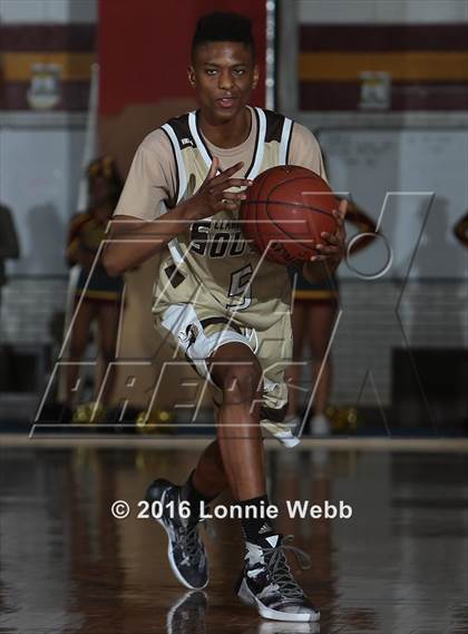 Thumbnail 3 in Clarkstown South vs Mt. Vernon (Section 1 Quarter Final) photogallery.