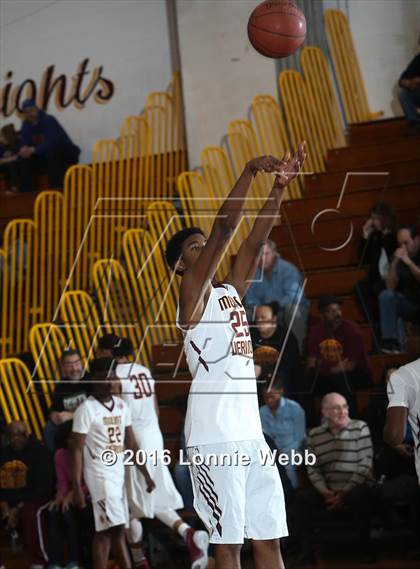 Thumbnail 1 in Clarkstown South vs Mt. Vernon (Section 1 Quarter Final) photogallery.