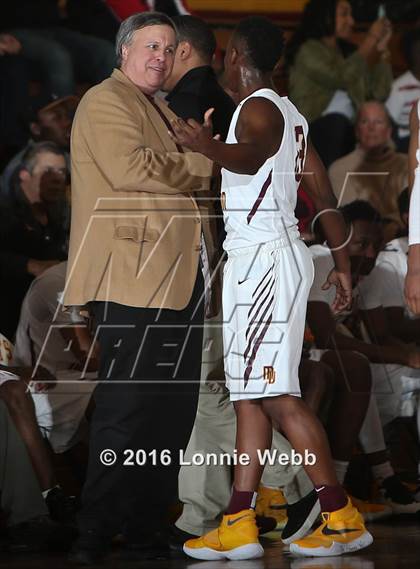 Thumbnail 3 in Clarkstown South vs Mt. Vernon (Section 1 Quarter Final) photogallery.
