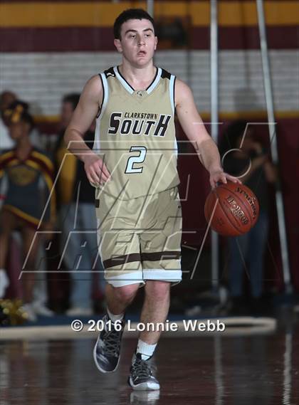 Thumbnail 3 in Clarkstown South vs Mt. Vernon (Section 1 Quarter Final) photogallery.