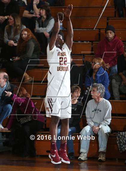Thumbnail 2 in Clarkstown South vs Mt. Vernon (Section 1 Quarter Final) photogallery.