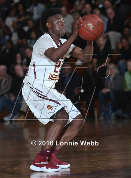 Thumbnail 1 in Clarkstown South vs Mt. Vernon (Section 1 Quarter Final) photogallery.