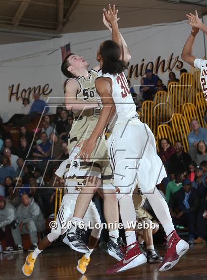Thumbnail 3 in Clarkstown South vs Mt. Vernon (Section 1 Quarter Final) photogallery.