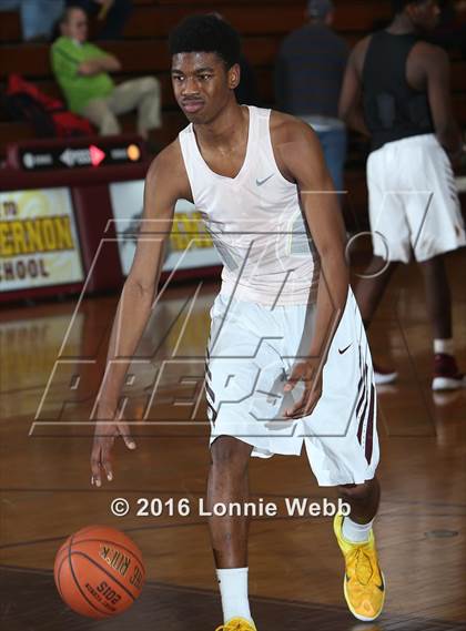 Thumbnail 1 in Clarkstown South vs Mt. Vernon (Section 1 Quarter Final) photogallery.