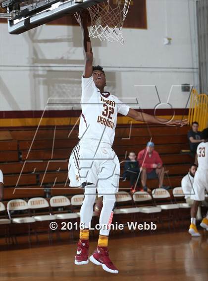 Thumbnail 3 in Clarkstown South vs Mt. Vernon (Section 1 Quarter Final) photogallery.
