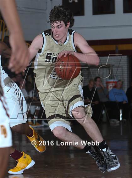 Thumbnail 2 in Clarkstown South vs Mt. Vernon (Section 1 Quarter Final) photogallery.