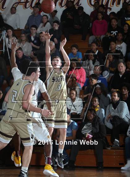 Thumbnail 1 in Clarkstown South vs Mt. Vernon (Section 1 Quarter Final) photogallery.