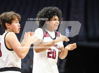 Thumbnail 3 in Bishop Alemany @ Santa Cruz (CIF State Division 3 Final) photogallery.