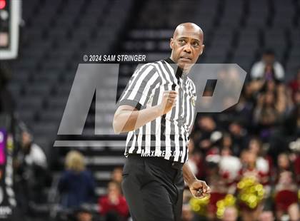 Thumbnail 3 in Bishop Alemany @ Santa Cruz (CIF State Division 3 Final) photogallery.