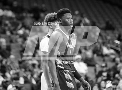 Thumbnail 3 in Bishop Alemany @ Santa Cruz (CIF State Division 3 Final) photogallery.