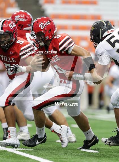 Thumbnail 3 in Corning-Painted Post vs. Baldwinsville (Kickoff Classic) photogallery.