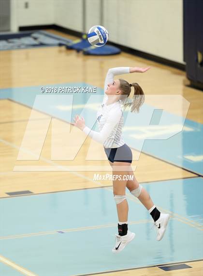 Thumbnail 1 in Washington-Lee @ Yorktown photogallery.