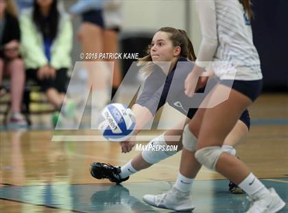Thumbnail 3 in Washington-Lee @ Yorktown photogallery.