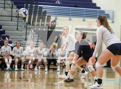 Thumbnail 2 in Washington-Lee @ Yorktown photogallery.