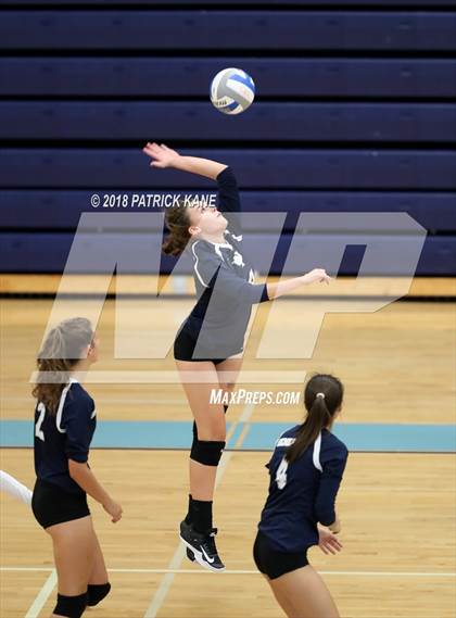 Thumbnail 2 in Washington-Lee @ Yorktown photogallery.