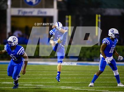 Thumbnail 2 in Tampa Catholic @ Jesuit photogallery.