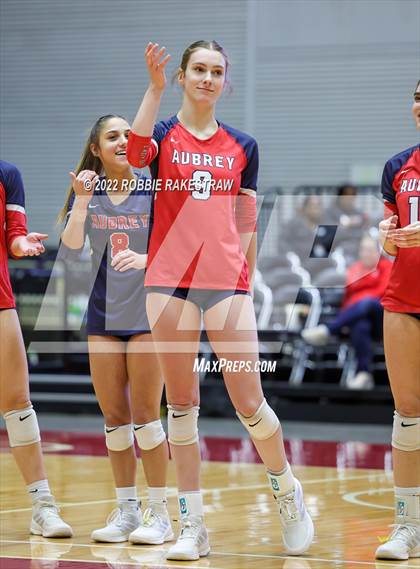 Thumbnail 1 in Aubrey vs. Randall (UIL 4A Final) photogallery.