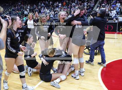 Thumbnail 2 in Aubrey vs. Randall (UIL 4A Final) photogallery.