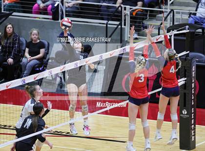 Thumbnail 2 in Aubrey vs. Randall (UIL 4A Final) photogallery.