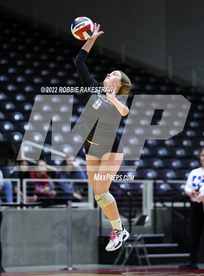 Thumbnail 1 in Aubrey vs. Randall (UIL 4A Final) photogallery.