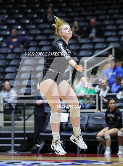 Thumbnail 2 in Aubrey vs. Randall (UIL 4A Final) photogallery.