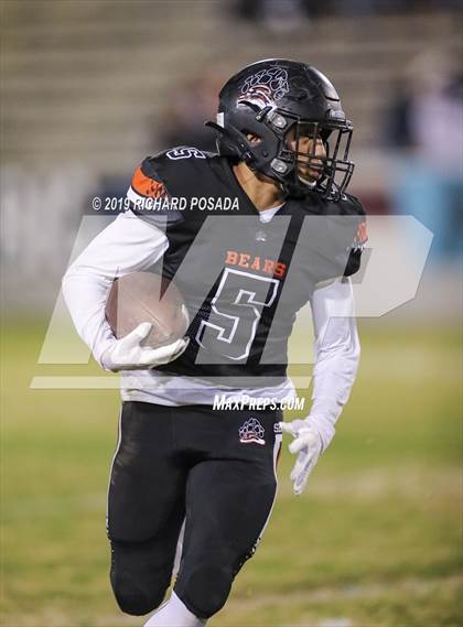 Thumbnail 1 in Selma vs. Kennedy (CIF CS D3 Semifinal) photogallery.