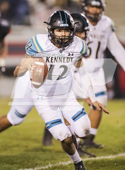 Thumbnail 3 in Selma vs. Kennedy (CIF CS D3 Semifinal) photogallery.