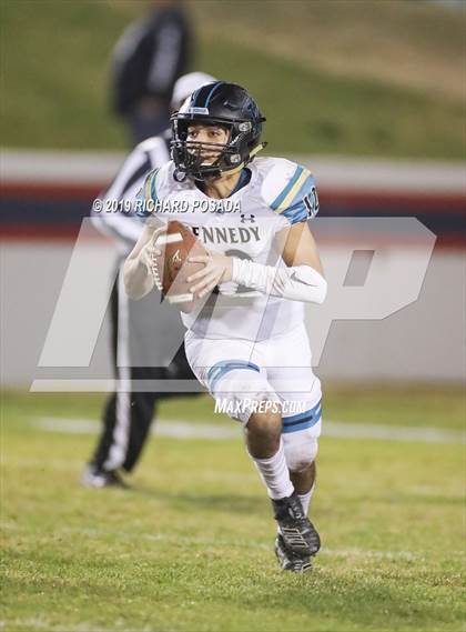 Thumbnail 3 in Selma vs. Kennedy (CIF CS D3 Semifinal) photogallery.