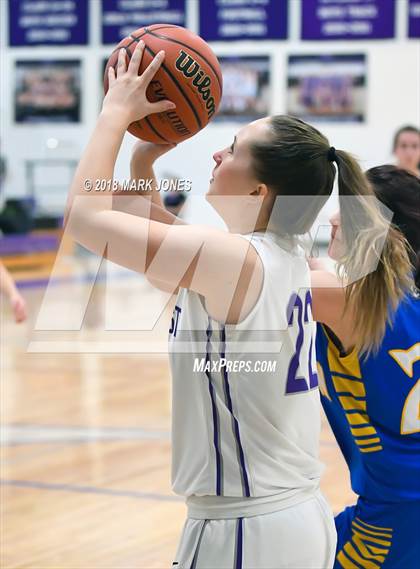 Thumbnail 1 in Kingman @ Northwest Christian photogallery.