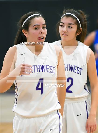 Thumbnail 3 in Kingman @ Northwest Christian photogallery.