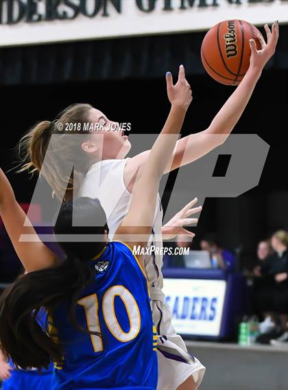 Thumbnail 2 in Kingman @ Northwest Christian photogallery.