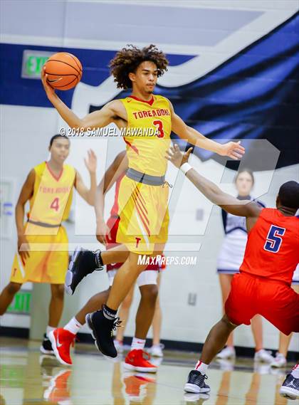 Thumbnail 2 in Taft vs Coronado (War On The Floor Showcase) photogallery.
