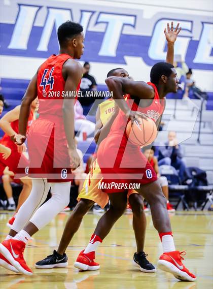 Thumbnail 2 in Taft vs Coronado (War On The Floor Showcase) photogallery.
