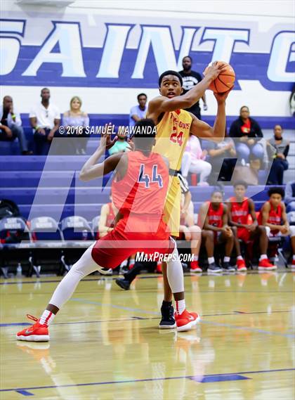 Thumbnail 2 in Taft vs Coronado (War On The Floor Showcase) photogallery.