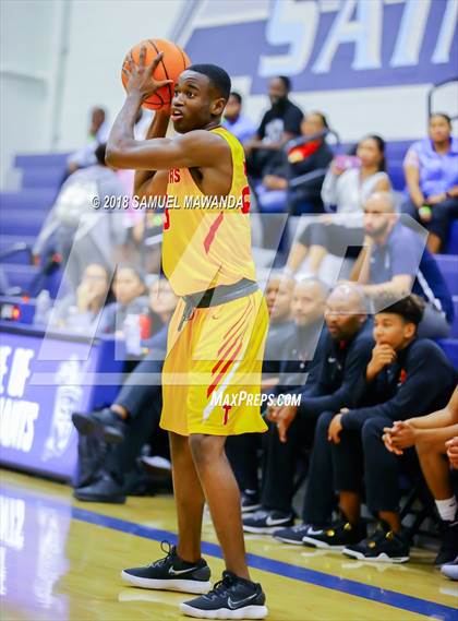 Thumbnail 2 in Taft vs Coronado (War On The Floor Showcase) photogallery.