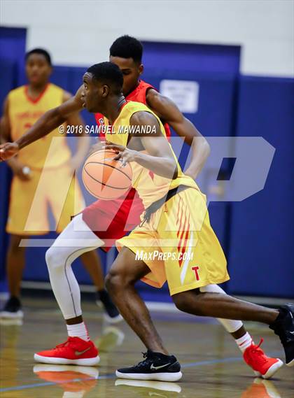 Thumbnail 2 in Taft vs Coronado (War On The Floor Showcase) photogallery.