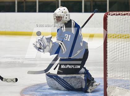 Thumbnail 3 in La Salle Institute @ Shenendehowa (Section 2 Quarter Final) photogallery.