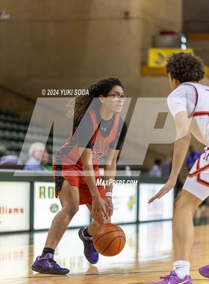 Thumbnail 1 in Eastlake vs. Hanks (Byron Johnston Holiday Classic) photogallery.