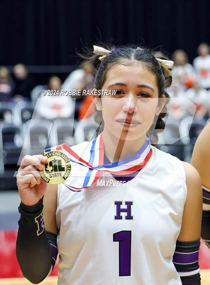 Thumbnail 1 in Neches vs. Harrold (UIL 1A Volleyball Final Medal Ceremony) photogallery.