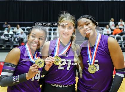 Thumbnail 1 in Neches vs. Harrold (UIL 1A Volleyball Final Medal Ceremony) photogallery.