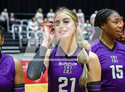 Thumbnail 2 in Neches vs. Harrold (UIL 1A Volleyball Final Medal Ceremony) photogallery.