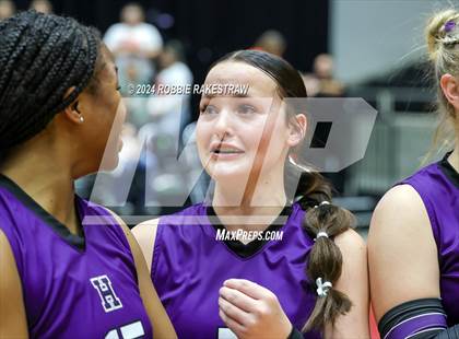 Thumbnail 1 in Neches vs. Harrold (UIL 1A Volleyball Final Medal Ceremony) photogallery.