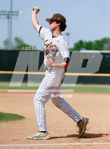Thumbnail 3 in  Harvard-Westlake @ Crespi photogallery.