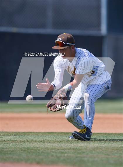 Thumbnail 3 in  Harvard-Westlake @ Crespi photogallery.
