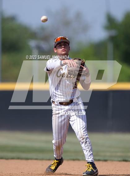 Thumbnail 3 in  Harvard-Westlake @ Crespi photogallery.