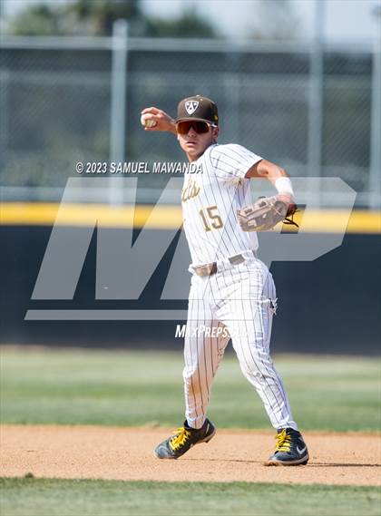 Thumbnail 1 in  Harvard-Westlake @ Crespi photogallery.